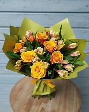 Букет цветов из:  Альстромерии и Розы в Круглолесском