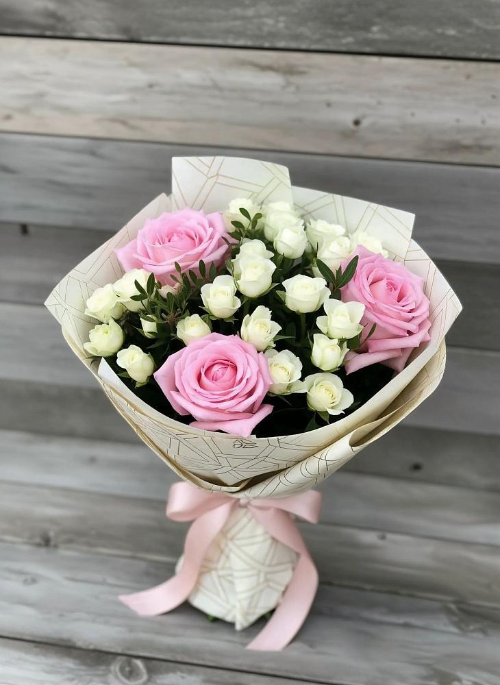Букет цветов из: Розы в Круглолесском