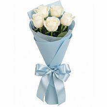 Букет 5 Белых роз Проуд в Круглолесском