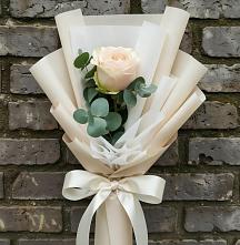Букет цветов из:  Розы в Круглолесском