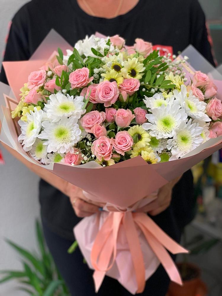 Букет цветов из: Розы и Хризантемы в Круглолесском