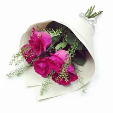 Букет цветов из:  Розы в Круглолесском