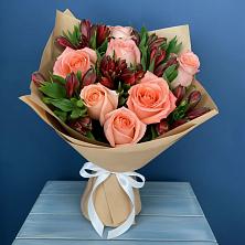 Букет цветов из:  Розы и Альстромерии в Круглолесском