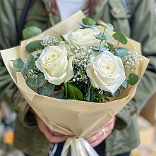 Букет цветов из:  Розы в Круглолесском