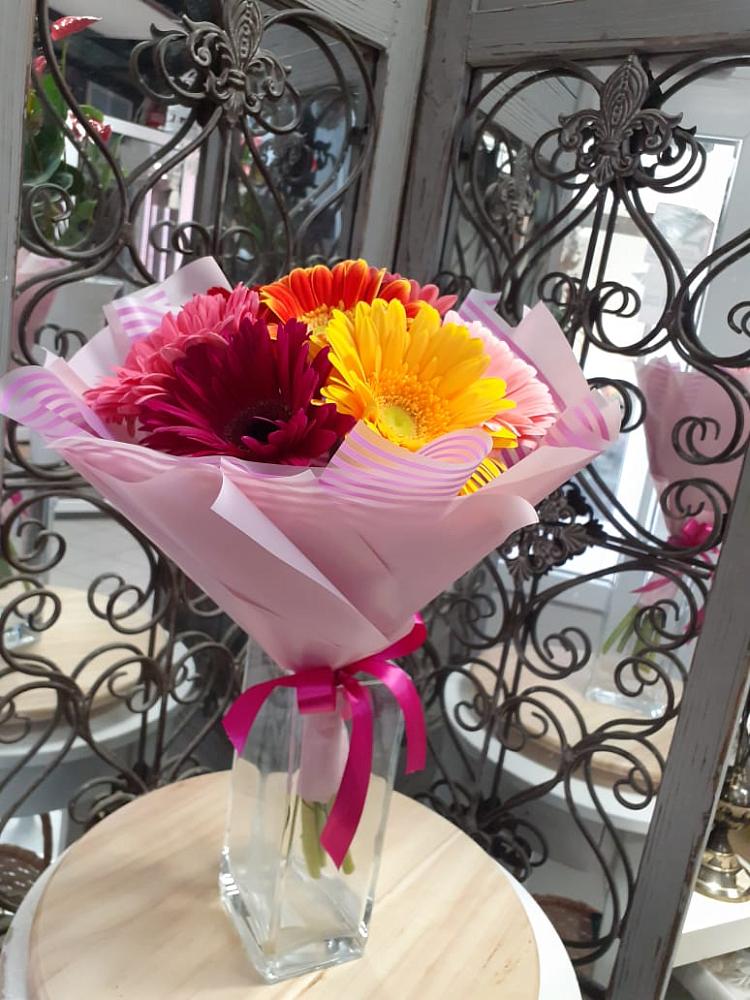 Букет цветов из: Герберы в Круглолесском