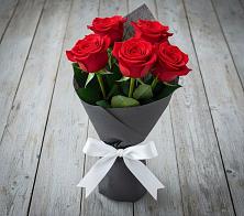 Букет 5 Красных роз Эдлесс Лав #REPLACE_PRED# Круглолесском