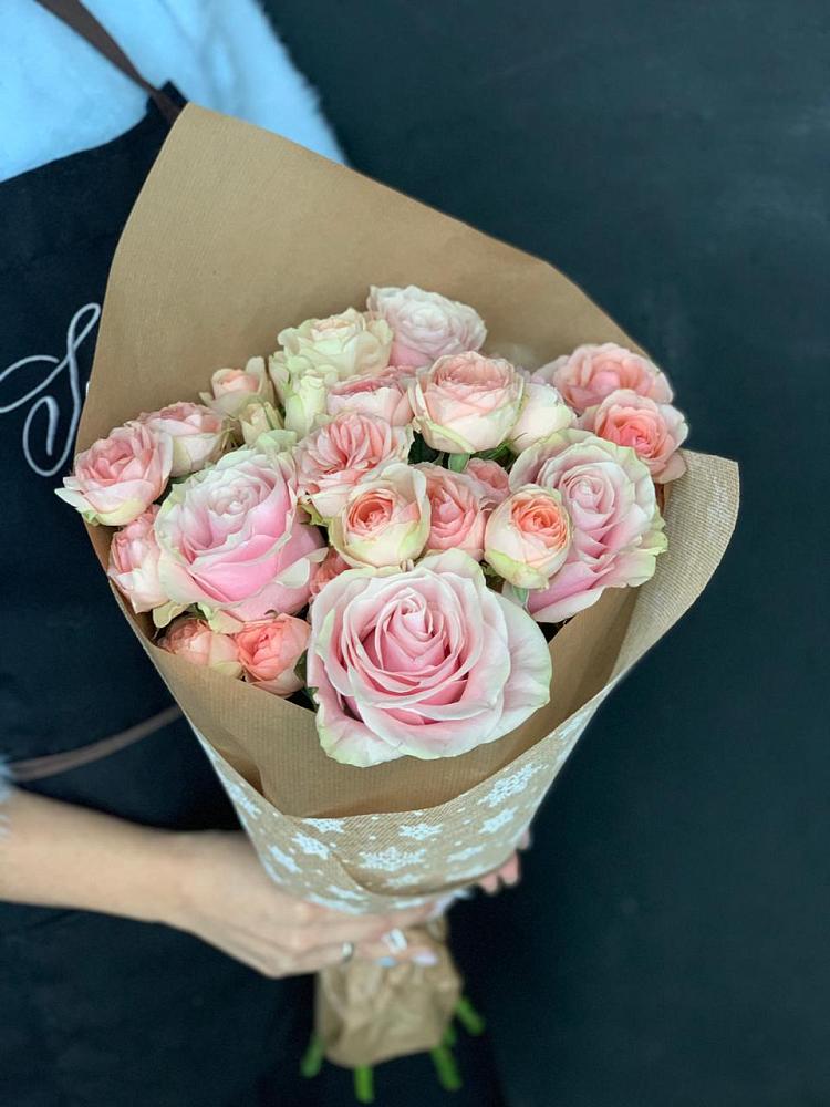 Букет цветов из: Хризантемы и Розы в Круглолесском