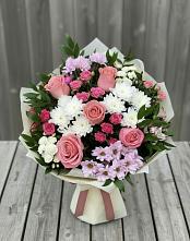 Букет цветов из:  Альстромерии, Гвоздики, Розы и Хризантемы в Круглолесском