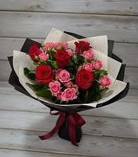 Букет цветов из:  Розы в Круглолесском